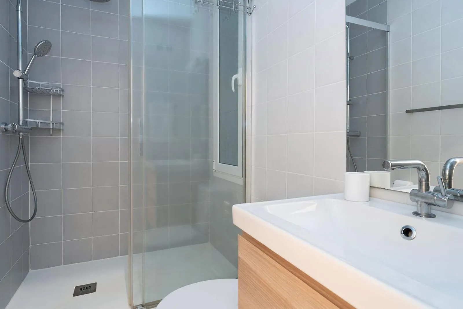 Bright And Cozy Flat In The Heart Of The City Barcelona 0*,